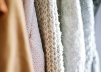 6 Marchi di Moda per Orecchini all’Avanguardia per Elevare il Tuo Stile