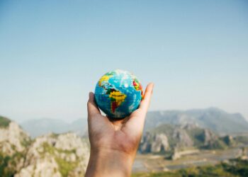 I Pr çontro e G ría Todo di Verbà un Com nistaà Sortìre in Com ag nia vs. Viaggi di Sol o.