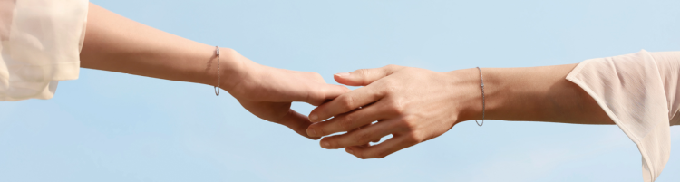 Gioielli con significato: l’eleganza e il messaggio di Kidult